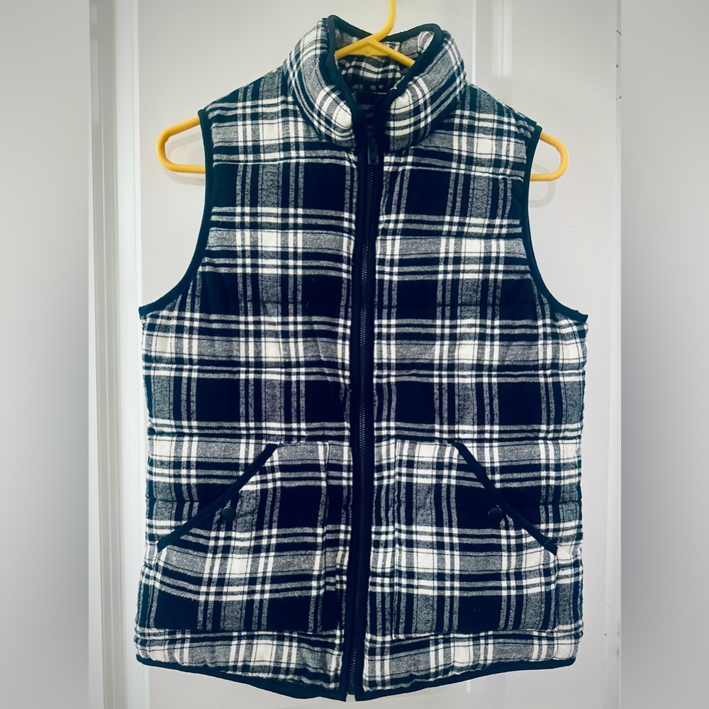 Plaid Puffer Vest | Medium